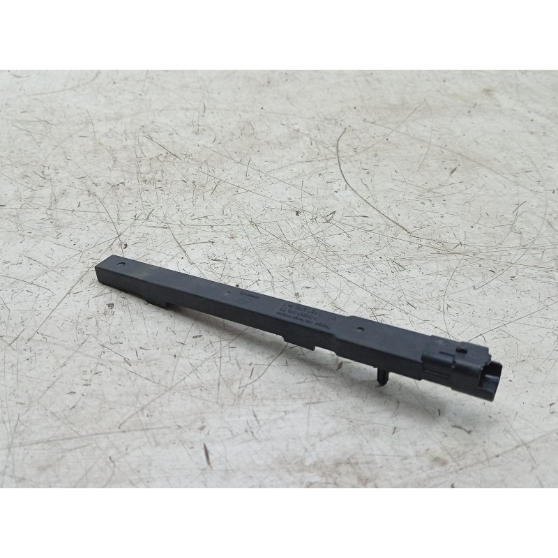 Recambio de amplificador de antena para peugeot 308 sw iii (fc_, fj_, fr_, f4_, fn_) puretech 130 (frhnsl, frhnst) referencia OE
