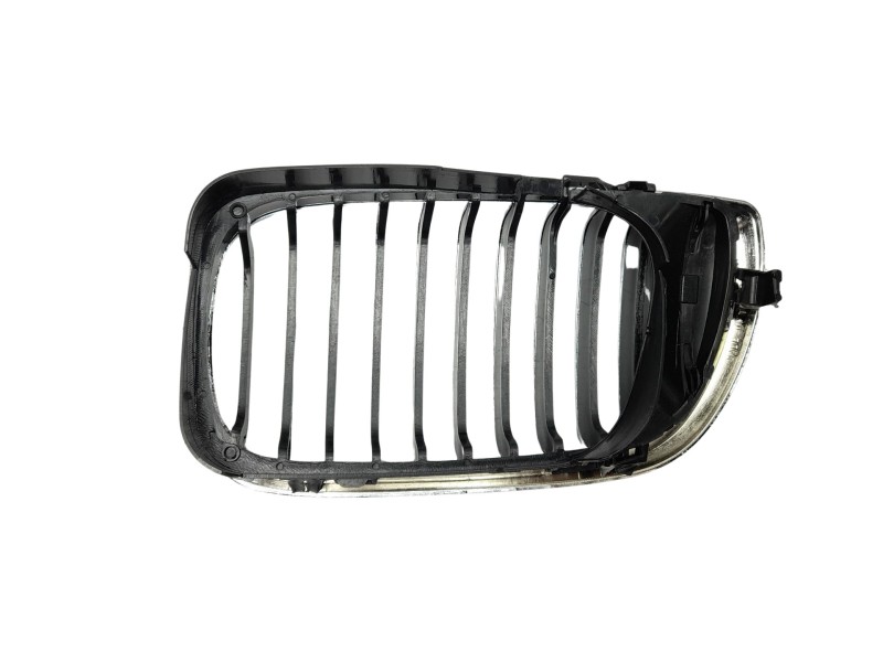 Recambio de rejilla delantera para bmw serie 3 berlina (e46) referencia OEM IAM  51137042962 107061104/2101564/BM0202013