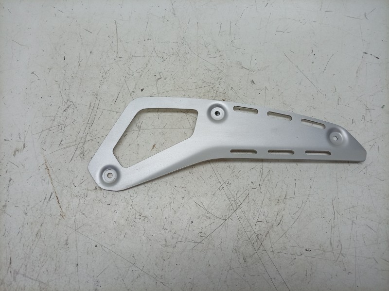Recambio de moldura para bmw r 1300 gs adventure referencia OEM IAM  5B6CC5101 
