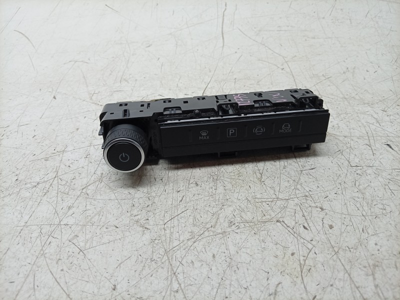 Recambio de mando multifuncion para volkswagen caravelle t7 2.5 ehybrid referencia OEM IAM  S74118K811AEW 