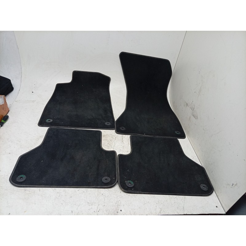 Recambio de juego alfombrillas para audi a5 sportback (f5a, f5f) 35 tfsi mild hybrid referencia OEM IAM  8W1863691B 