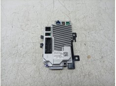 Recambio de centralita multimedia para volkswagen caravelle t7 2.5 ehybrid referencia OEM IAM  5U5T14G670KHH 