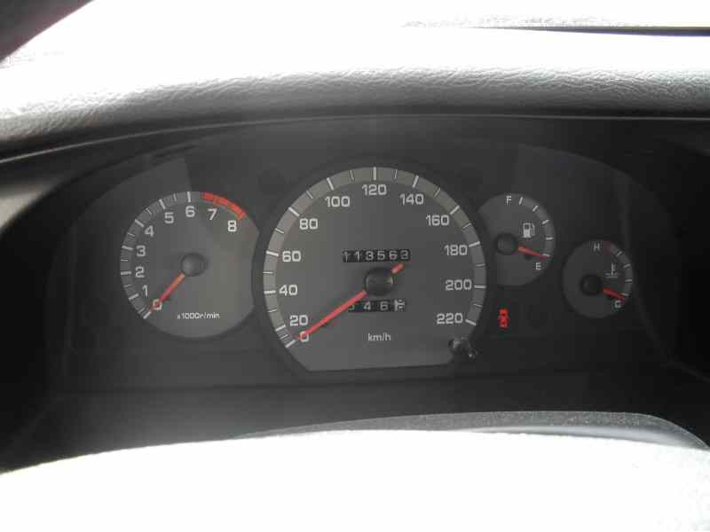 daewoo nubira berlina del año 2002