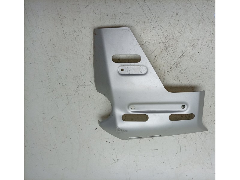 Recambio de moldura para bmw r 1300 gs adventure referencia OEM IAM  5B6CC6801 