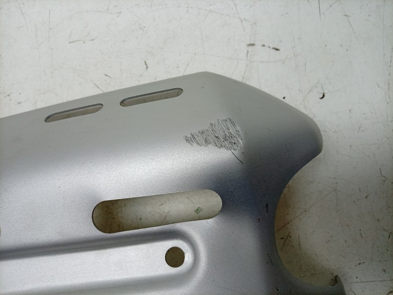 Recambio de moldura para bmw r 1300 gs adventure referencia OEM IAM  5B6CC6801 