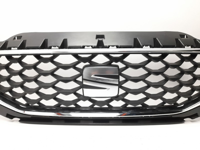 Recambio de rejilla delantera para seat leon sportstourer (kl8, kld) 1.5 etsi referencia OEM IAM  5FA853651E 