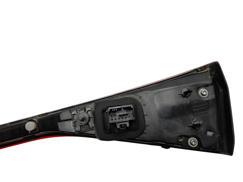 Recambio de piloto trasero central para cupra leon sportstourer (kl8, ku8, kud) 2.0 tsi 4drive referencia OEM IAM  5FE945307H 