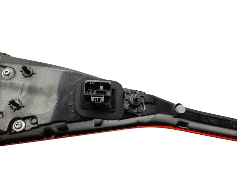Recambio de piloto trasero central para cupra leon sportstourer (kl8, ku8, kud) 2.0 tsi 4drive referencia OEM IAM  5FE945307H 