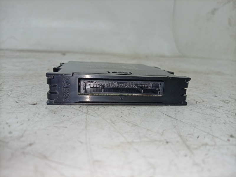 Recambio de modulo electronico para toyota rav4 hybrid 4x2 advance referencia OEM IAM  8934042060 