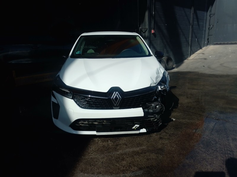 renault clio v (b7_) del año 2024