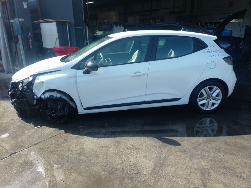 renault clio v (b7_) del año 2024