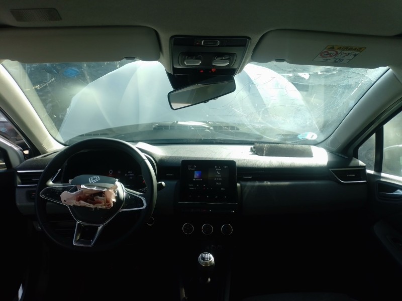 renault clio v (b7_) del año 2024