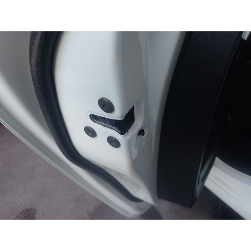 Recambio de cerradura puerta trasera izquierda para renault clio v (b7_) 1.0 lpg (b7mt) referencia OEM IAM   