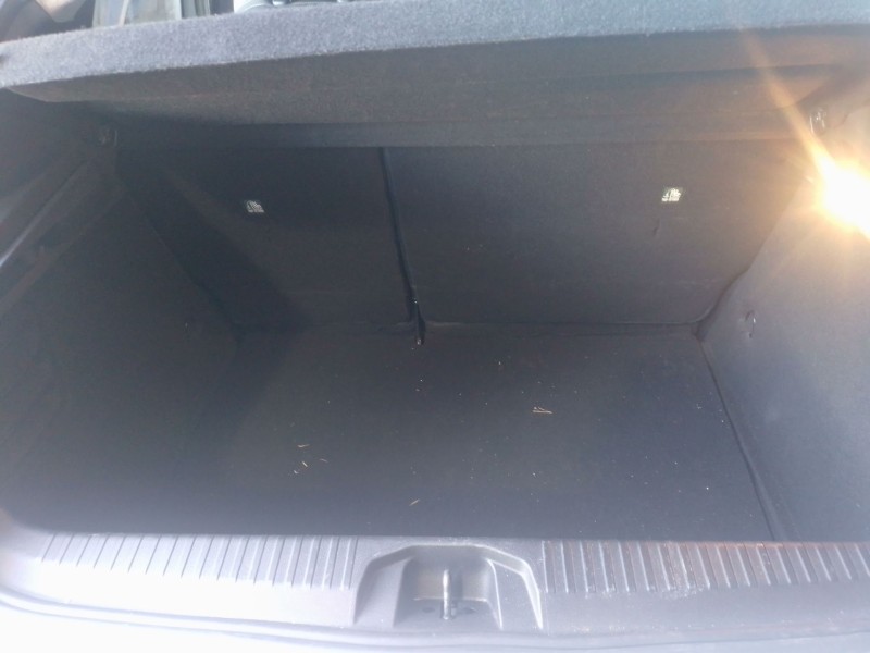 Recambio de alfombra maletero para renault clio v (b7_) 1.0 lpg (b7mt) referencia OEM IAM   