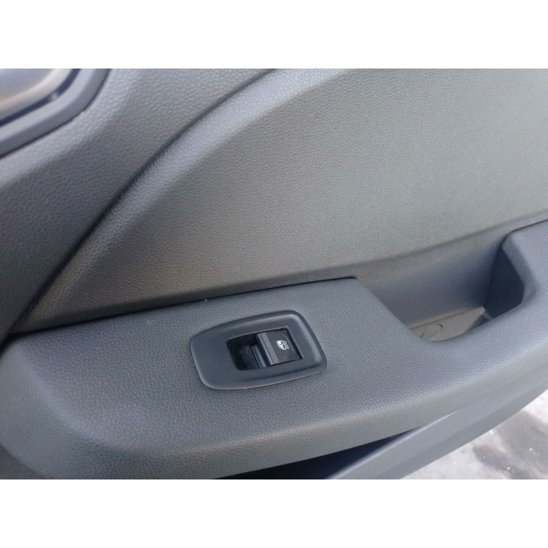 Recambio de mando elevalunas delantero derecho para renault clio v (b7_) 1.0 lpg (b7mt) referencia OEM IAM   