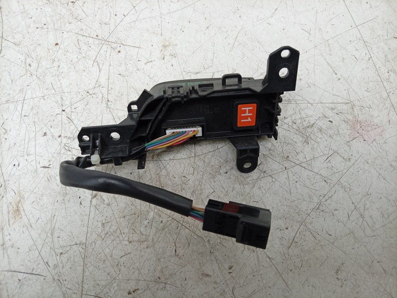 Recambio de modulo electronico para toyota rav4 hybrid 4x2 advance referencia OEM IAM  76L816 