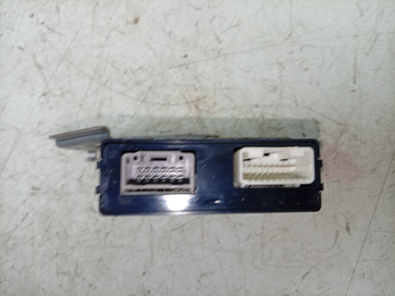 Recambio de modulo electronico para toyota rav4 hybrid 4x2 advance referencia OEM IAM  8905042030 