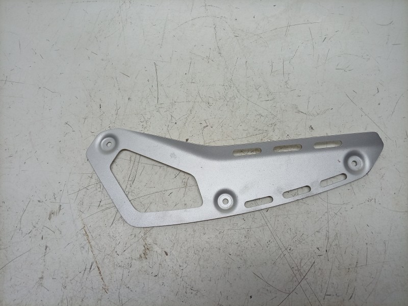 Recambio de moldura para bmw r 1300 gs adventure referencia OEM IAM  5B6CC5201 