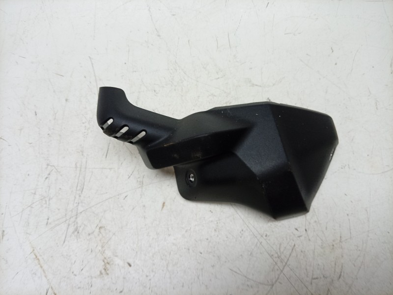 Recambio de moldura para bmw r 1300 gs adventure referencia OEM IAM  11121030484 