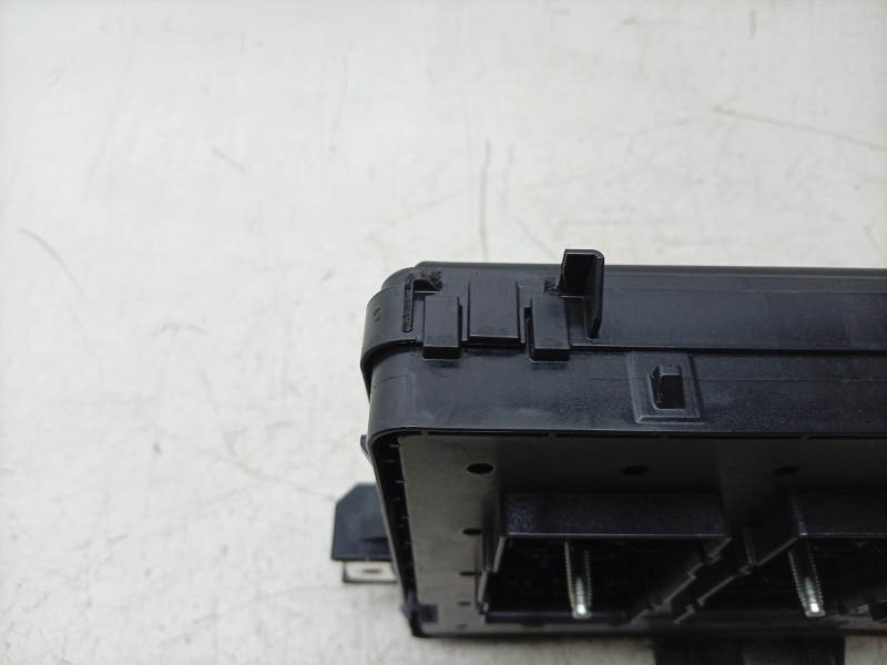 Recambio de módulo de control de carrocería (bcm) para volkswagen caravelle t7 2.5 ehybrid referencia OEM IAM  PZ3T14D068FK 