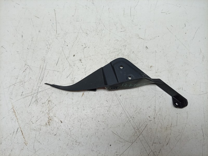 Recambio de moldura para bmw r 1300 gs adventure referencia OEM IAM  46635A69C97 