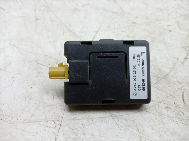 Recambio de antena para mercedes-benz clase gla (bm 247) gla 200 (247.787) referencia OEM IAM  A2479052602 