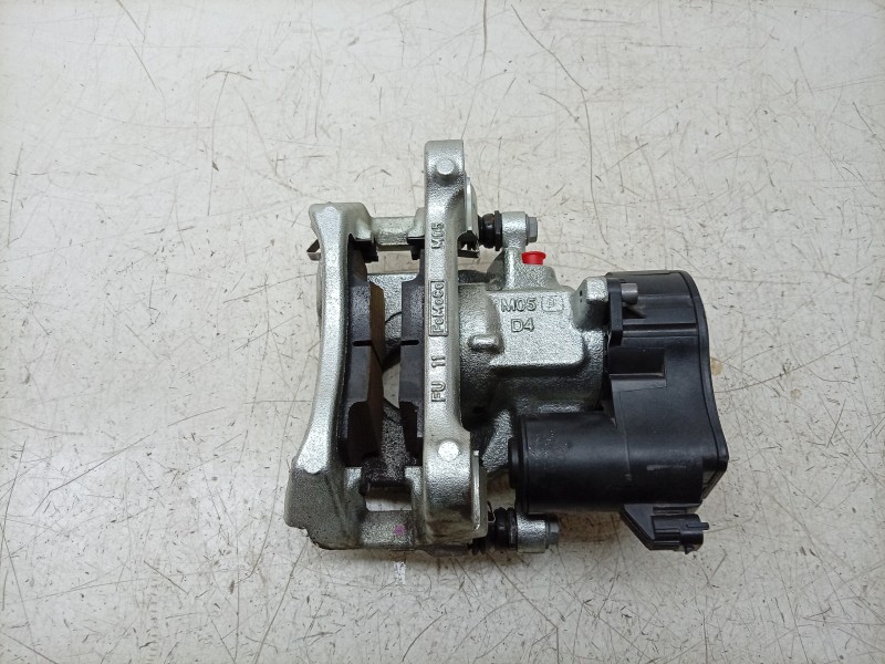 Recambio de pinza de freno trasera izquierda para volkswagen caravelle t7 2.5 ehybrid referencia OEM IAM  2D252 