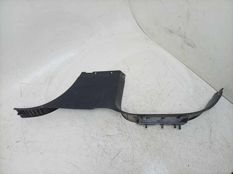 Recambio de moldura para porsche cayenne (typ 92aa) diesel referencia OEM IAM  7P0853370 