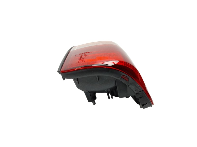 Recambio de piloto trasero derecho para mitsubishi l 200 (k6/7) referencia OEM IAM  MR109128 108700150/16515632/3260502/MB815405