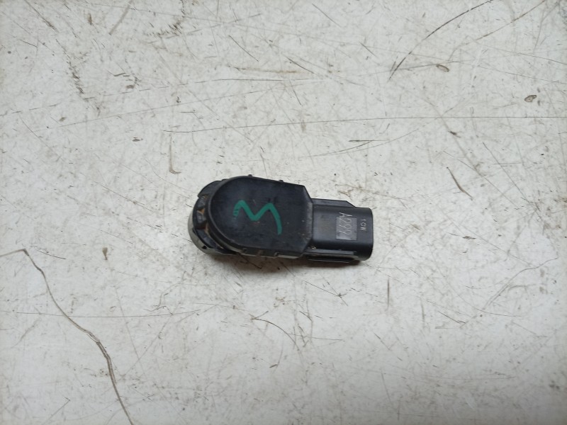 Recambio de sensor aparcamiento delantero para toyota rav4 hybrid 4x2 advance referencia OEM IAM  47744506MCD 