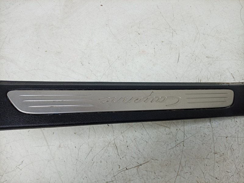Recambio de moldura para porsche cayenne (typ 92aa) diesel referencia OEM IAM  7P5863483 