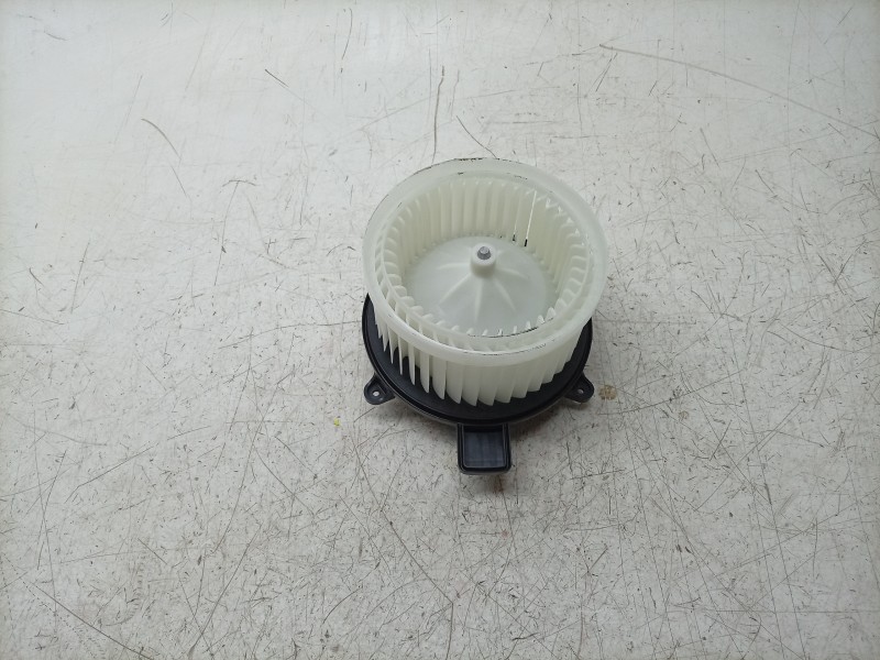 Recambio de ventilador calefaccion para volkswagen caravelle t7 2.5 ehybrid referencia OEM IAM  PZ3119846BA 
