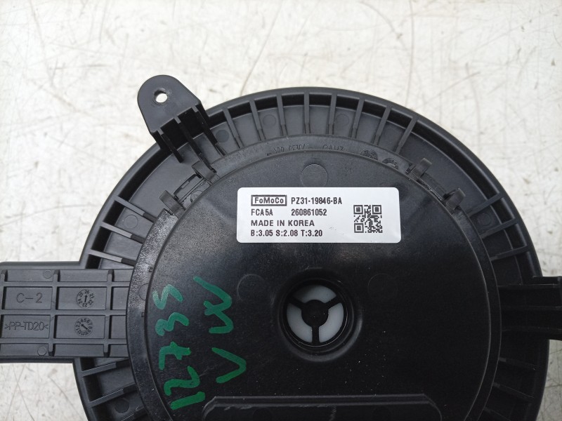 Recambio de ventilador calefaccion para volkswagen caravelle t7 2.5 ehybrid referencia OEM IAM  PZ3119846BA 
