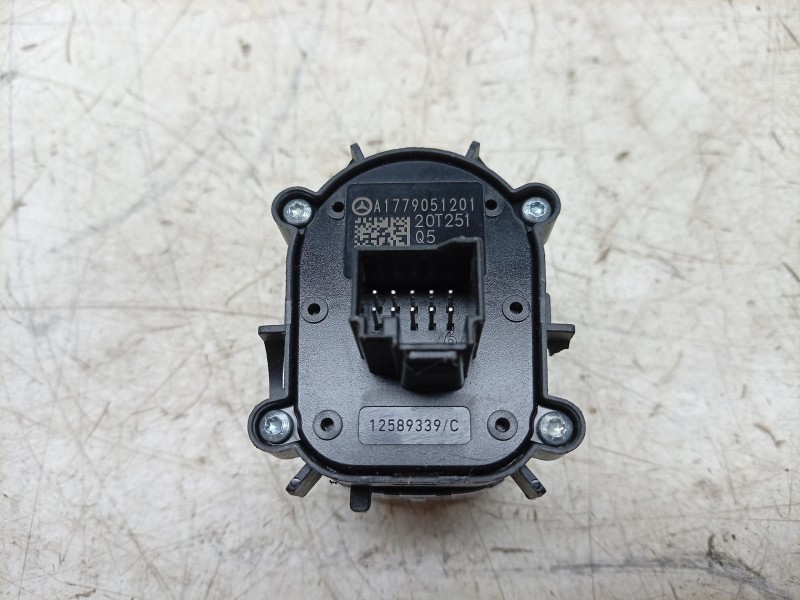 Recambio de interruptor para mercedes-benz clase gla (bm 247) gla 200 (247.787) referencia OEM IAM  A1779051201 