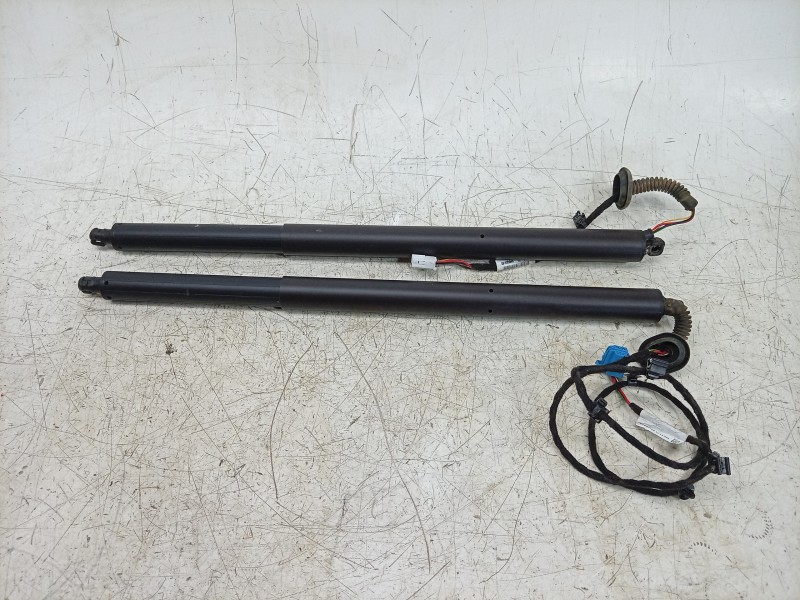 Recambio de amortiguadores maletero / porton para mercedes-benz clase gla (bm 247) gla 200 (247.787) referencia OEM IAM   