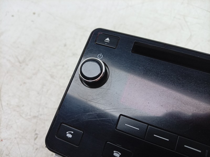 Recambio de sistema audio / radio cd para toyota land cruiser 3p 3.0 d-4d 190 cv referencia OEM IAM  8612060M10 