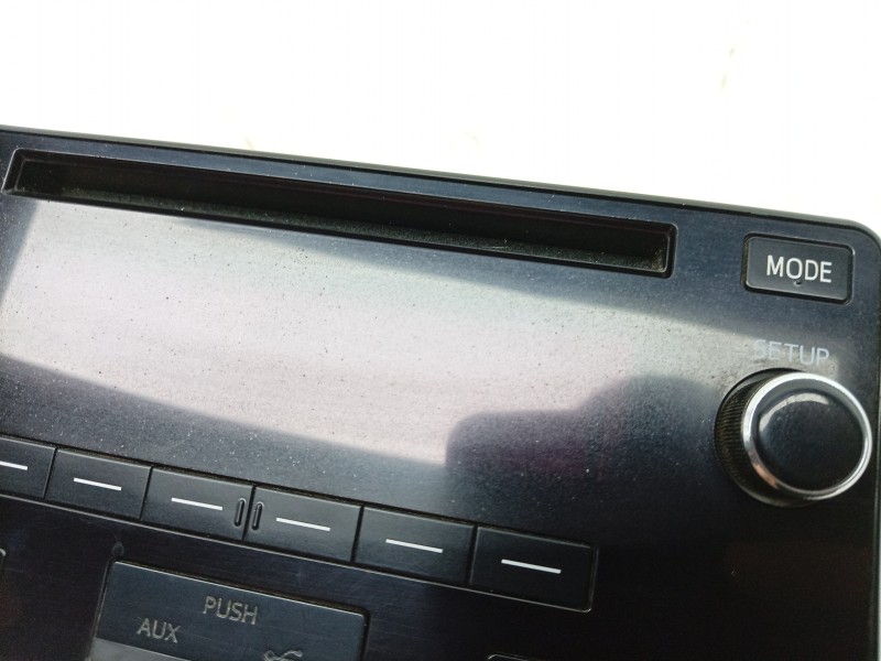 Recambio de sistema audio / radio cd para toyota land cruiser 3p 3.0 d-4d 190 cv referencia OEM IAM  8612060M10 