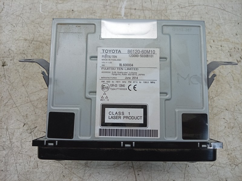 Recambio de sistema audio / radio cd para toyota land cruiser 3p 3.0 d-4d 190 cv referencia OEM IAM  8612060M10 