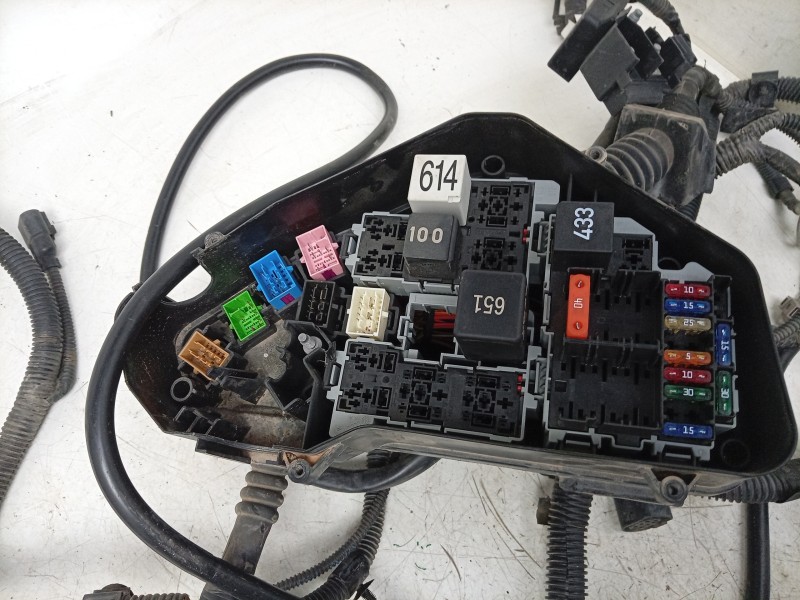 Recambio de caja reles / fusibles para porsche cayenne (typ 92aa) diesel referencia OEM IAM  7L0937559 