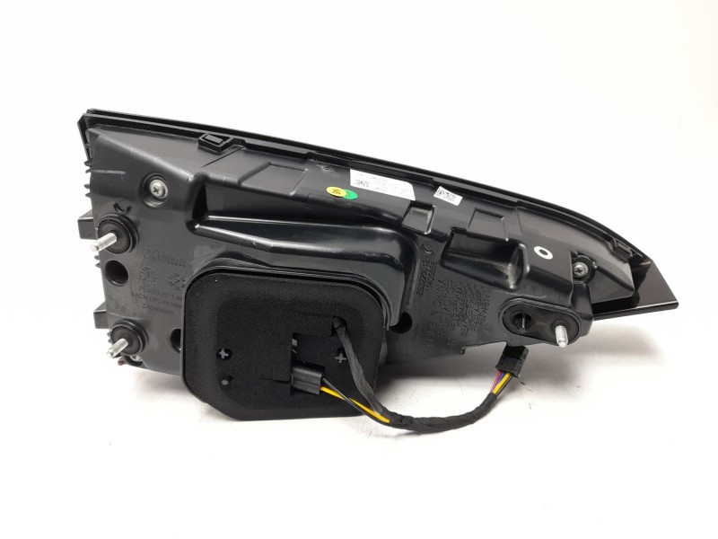 Recambio de piloto trasero derecho interior para mg zs 1.5 hybrid+ referencia OEM IAM  11405668 