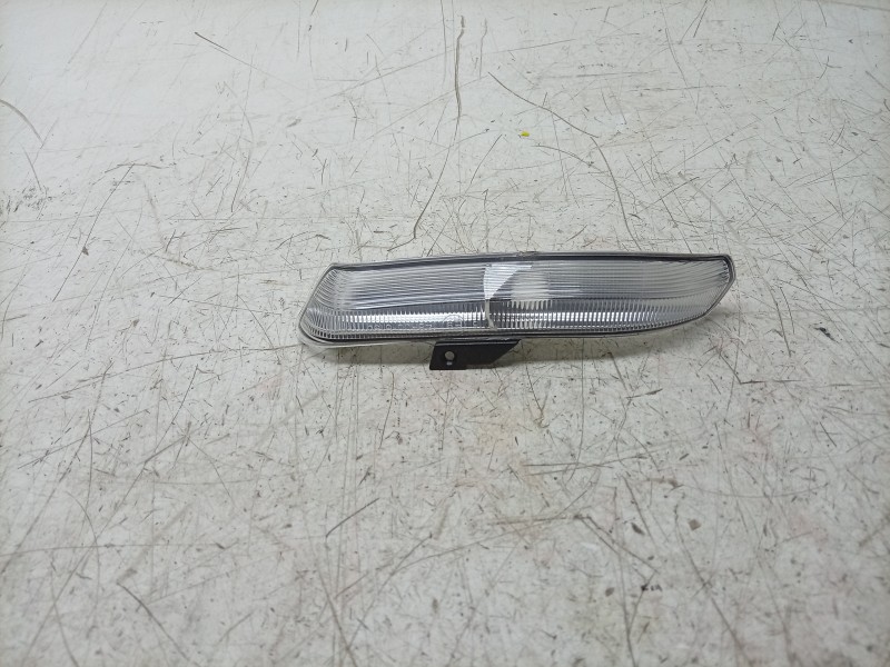 Recambio de piloto lateral delantero derecho para volkswagen caravelle t7 2.5 ehybrid referencia OEM IAM  PZ3113B381AINS01 