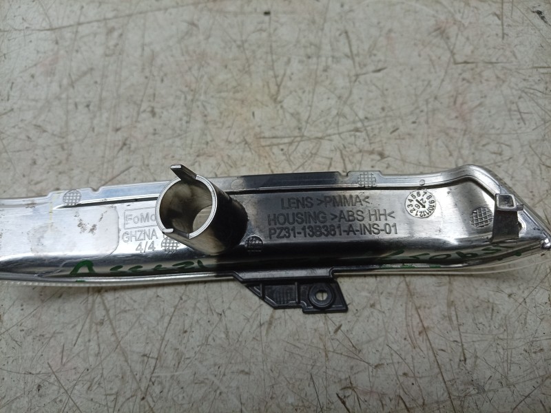 Recambio de piloto lateral delantero derecho para volkswagen caravelle t7 2.5 ehybrid referencia OEM IAM  PZ3113B381AINS01 