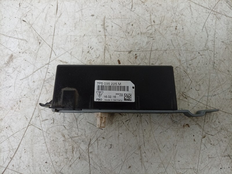 Recambio de amplificador de antena para porsche cayenne (typ 92aa) diesel referencia OEM IAM  7P5035225M 