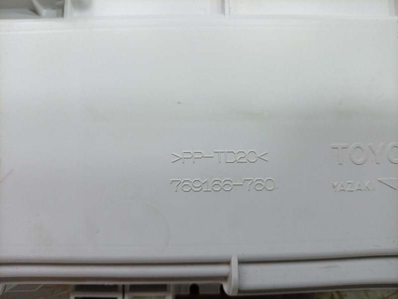 Recambio de cuadro instrumentos para toyota land cruiser 3p 3.0 d-4d 190 cv referencia OEM IAM  838006AK40C 