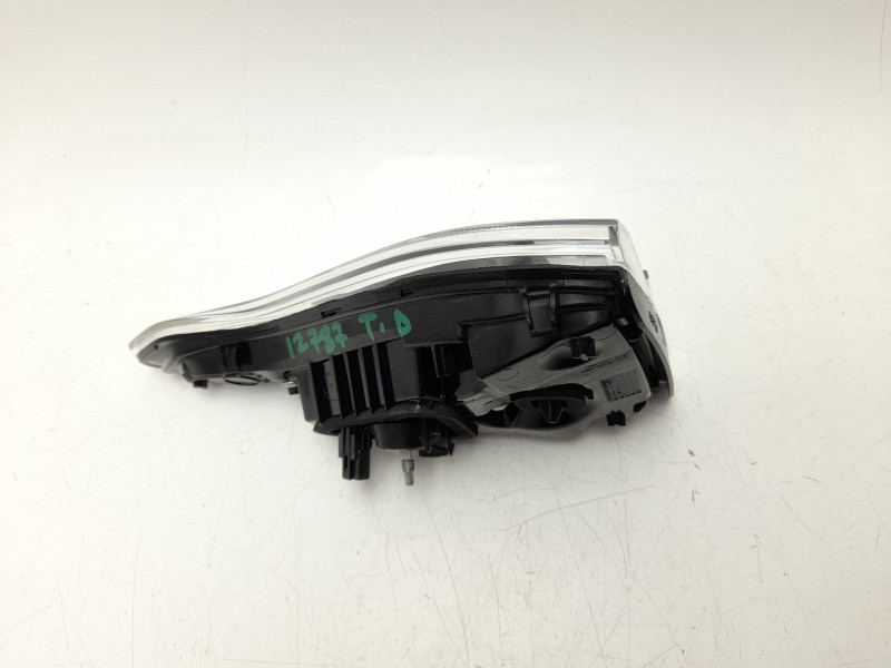 Recambio de piloto trasero derecho interior para renault clio v (b7_) 1.0 lpg (b7mt) referencia OEM IAM  265506440R 