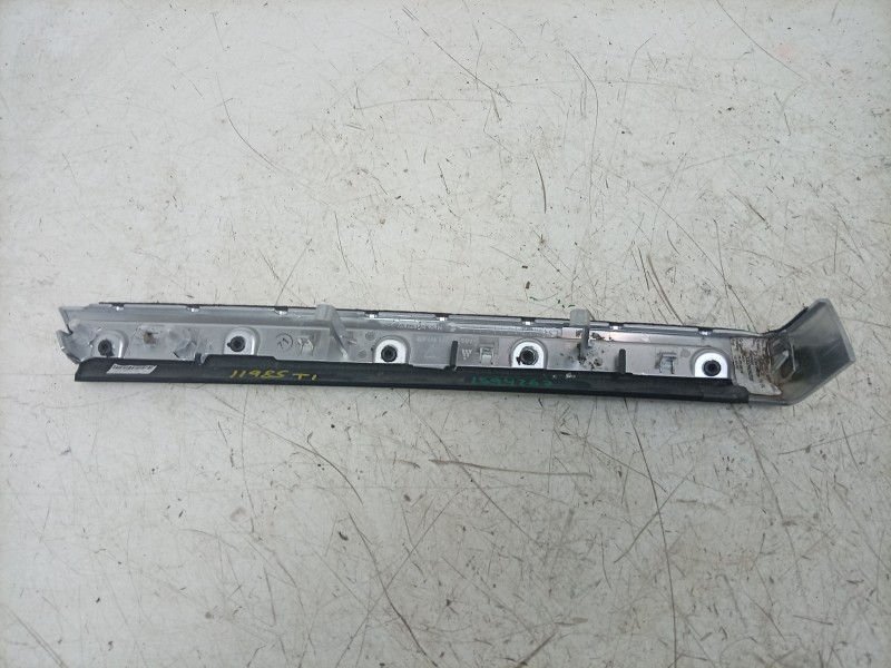 Recambio de moldura para porsche cayenne (typ 92aa) diesel referencia OEM IAM  7P5867419 