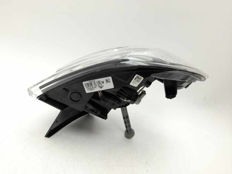 Recambio de piloto trasero derecho para renault clio v (b7_) 1.0 lpg (b7mt) referencia OEM IAM  265502066R RN3344163