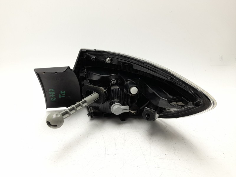 Recambio de piloto trasero izquierdo para renault clio v (b7_) 1.0 lpg (b7mt) referencia OEM IAM  265554288R RN3344164