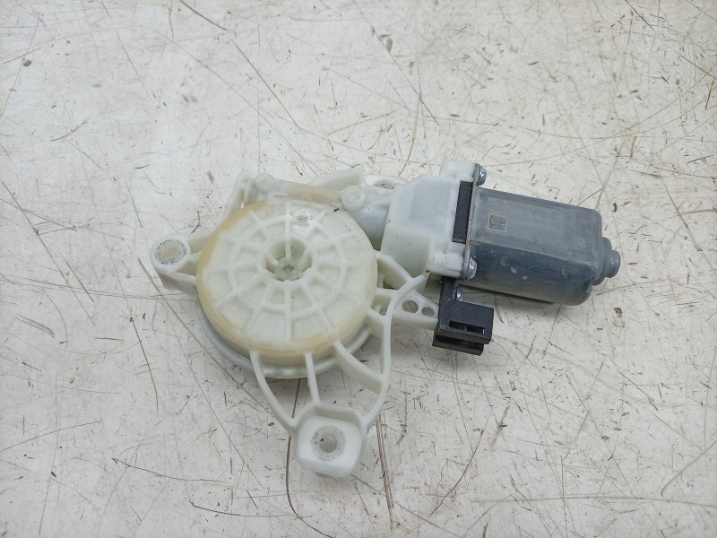 Recambio de motor elevalunas delantero izquierdo para mercedes-benz clase gla (bm 247) gla 200 (247.787) referencia OEM IAM  A00
