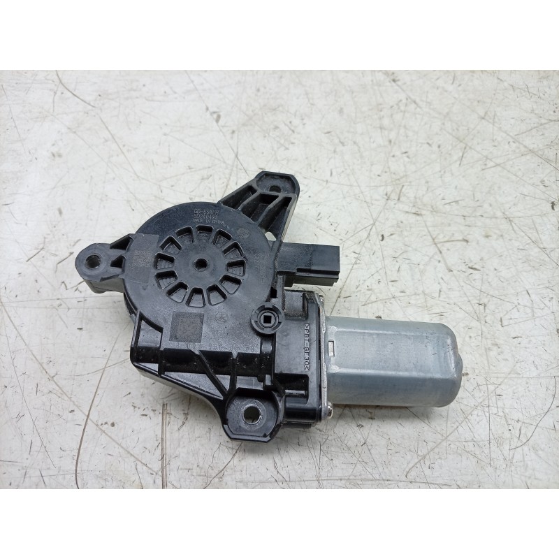 Recambio de elevalunas trasero izquierdo para mercedes-benz clase gla (bm 247) gla 200 (247.787) referencia OEM IAM  A0009060808